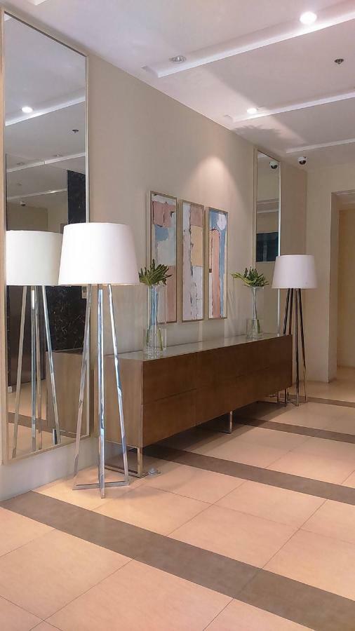 Marquee Residences Angeles Exterior foto