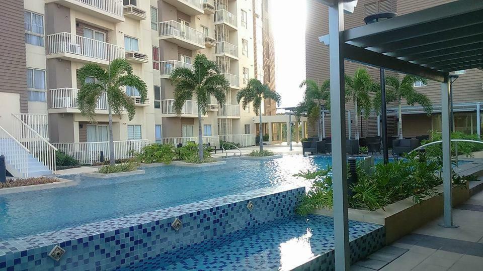Marquee Residences Angeles Exterior foto
